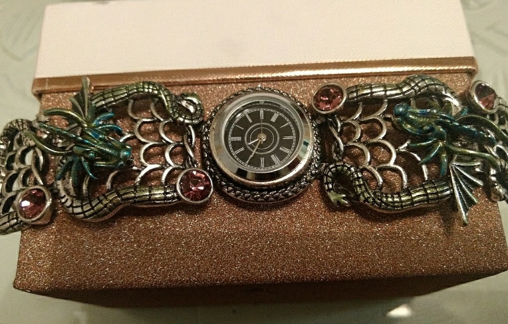 Unique  Blackheart Dragon cuff watch